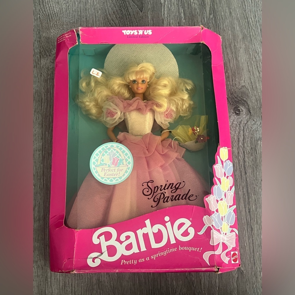 Barbie Spring Parade Doll in Pink and White dress 1991